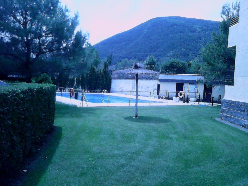 Apartamento Valles Blancos 3-6 Biescas  Exterior photo
